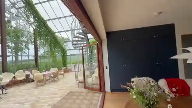 from-pig-farm-to-glass-house-a-sustainable-danish-transformation