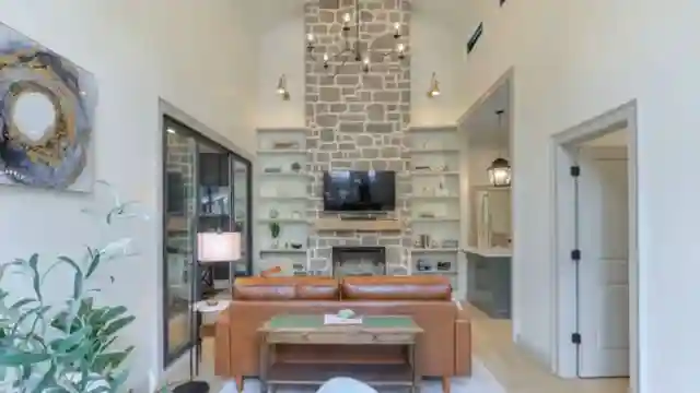 luxurious-cottage-perfect-romantic-getaway-with-modern-amenities