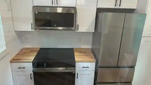 luxurious-40k-tiny-house-in-texas-2-bed-1-bath-showcase