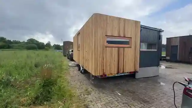 discover-the-clapcot-innovative-foldable-tiny-home-from-the-netherlands