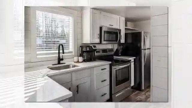charming-red-park-model-stylish-retreat-with-functionality