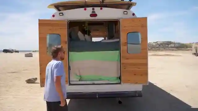 exploring-rhonda-shuttle-bus-conversion-with-tiny-house-giant-journey