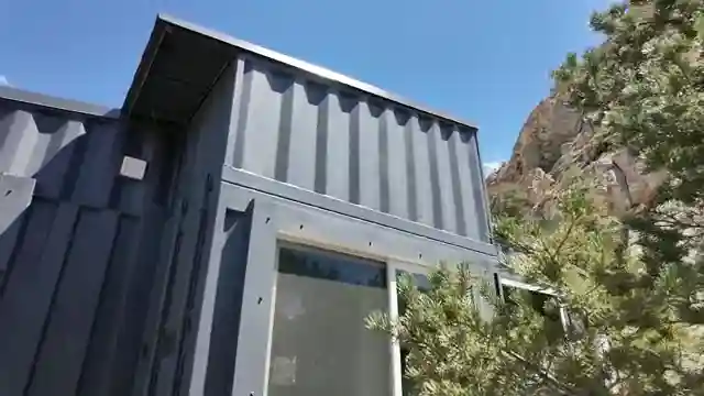 innovative-container-homes-in-dream-mountain-utah