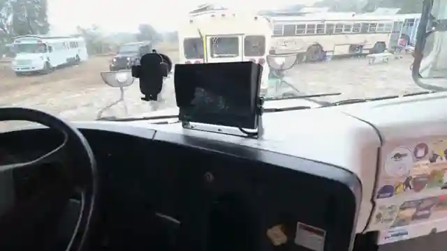 transforming-a-school-bus-into-a-cozy-tiny-home-on-wheels-a-40k-journey