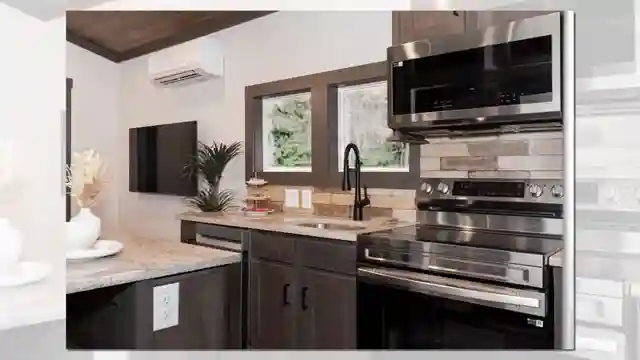charming-110k-tiny-home-in-texas-399-sq-ft-1-bed-1-bath
